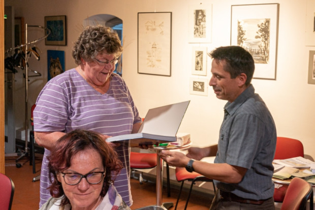 Simone Rollinger bei der Ernnennung zum Ehrenmitglied (Foto:; A. Buchholz)