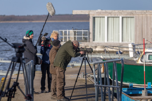 Mit dem Team des NDR Nordmagzins auf dem Anleger (Foto: A. Buchholz)