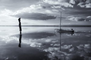 Klicken Sie auf das Bild des Tages im Fotoportal: Der Fischer und das Meer –© VDNOpa - Steinhuder Meer