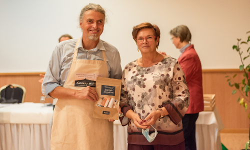 Gewinner Christian Kaiser und Gudrun Engler vom Heideverein bei der Preisverleihung (C) ABISZET Wittenberg