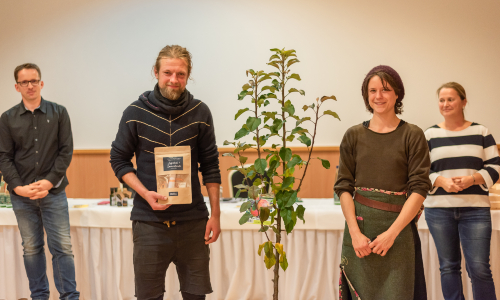 Stephan John und Aviva Goesch erhielten den Nachhaltigkeitpreis beim letzten Wettbewerb "Augenlust und Gaumenfreude" (C) ABISZET Wittenberg