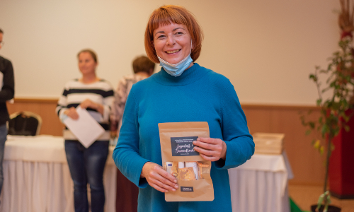 Yvonne Lüddecke bei der Preisverleihung des Wettbewerbs "Augenlust und Gaumenfreude" im Oktober 2020 (C) (C) ABISZET Wittenberg