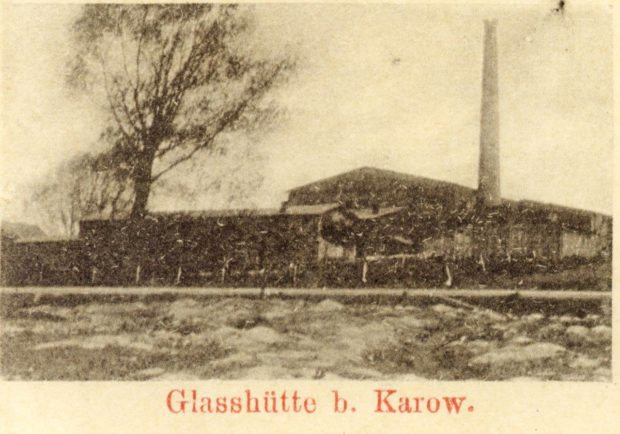 Alte Postkarte mit Abbildung der Glashütte bei Karow