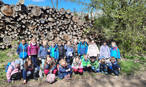 Die Vorschulkinder der Naturpark-Kita Blauland erwanderten den Premiumwanderweg Via Adrina (Foto: Naturpark Sauerland Rothaargebirge e.V. | Christina Ermert)