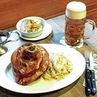 Haxen-Zeit in der Lammbrauerei in Untergröningen