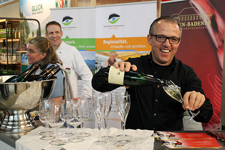 03 Jahresrückblick 03 Jahresrückblick Naturpark und Partner präsentieren sich auf der Slow Food