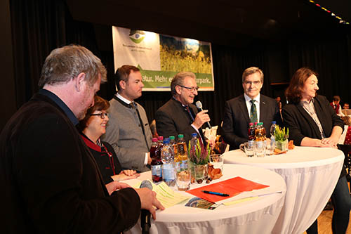 2017 10 22 Erfolgreiche Genuss Messe in Bühlertal04 2017 10 22 Erfolgreiche Genuss Messe in Bühlertal04 Genuss Messen lockten Besucher an