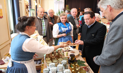 Bonde Bonde Landwirtschaftsminister eröffnete Naturpark Genuss Messen