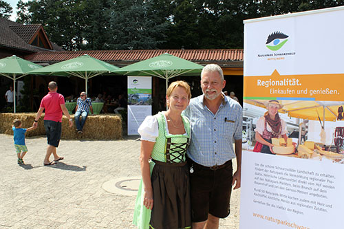 Brunch013 Brunch013 Rund 4.000 Gäste beim Brunch auf dem Bauernhof
