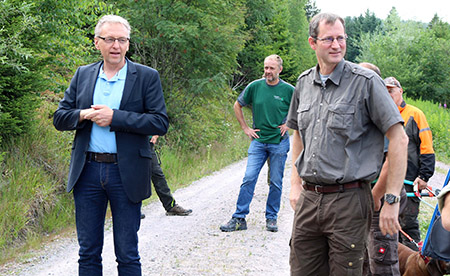 Herz01 Herz01 Lebensraum der scheuen Auerhühner gepflegt