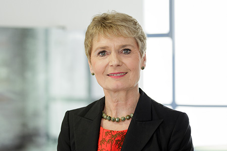 Prominent8 Prominent8 Friedlinde Gurr Hirsch