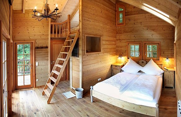 Baumhaushotel in Gräfendorf Naturpark Spessart