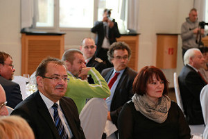Die Ehrenamtlichen aus dem Politikfeld Natur- und Umweltschutz durften am Tisch von Agrar- und Umweltminister Jörg Vogelsänger Platz nehmen.