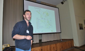 Michael Zauft vom NaturSchutzFonds Brandenburg stellte im Saal und auf der anschließenden Exkursion das EU-Life-Projekt Feuchtwälder vor.