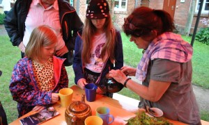 Tee aus selbst gesammelten Kräutern