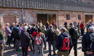 Begrüßung der Freiwilligen durch die Leiterin der Naturwacht Brandenburg, Britta Schmidt © Johannes Müller (Naturwacht Brandenburg)