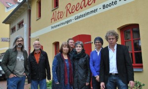 Die Teilnehmer des 17. Internationalen Kunstsymposiums (v.l.n.r. Frank Diersch, Kuno und Gudrun Lomas (Deutschland), Mariusz Urbaniak (Polen), Nicole Bremond (Frankreich) und Wendy Bell (USA)