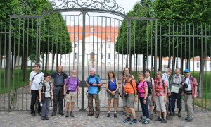 Gruppenfoto am Schloss Meseberg