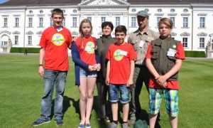 Die AG Menzer Naturforscher zu Gast auf Schloß Bellevue