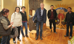 Karin Schlösser informiert über die Arbeit des NaturParkHauses Stechlin.