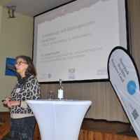 Dr. Harriet Gruber von der Landesforschungsanstalt für Landwirtschaft und Fischerei Mecklenburg-Vorpommern
