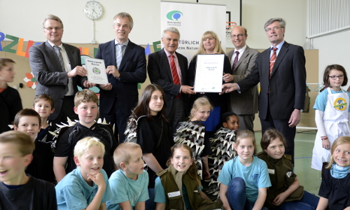 Auszeichnung der Weerth-Schule als "Naturpark-Schule" - Copyright: VDN