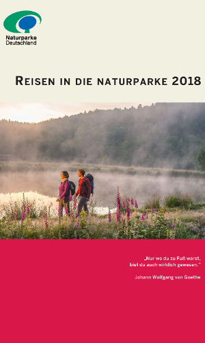 Reisebroschüre Titel webb „Ab in die Natur!“ – Reisen in die Naturparke 2018